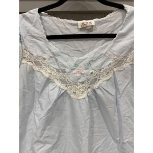 Barbizon Vintage  Blue Nightgown Lace Trim Embroidered Short Sleeve unsized